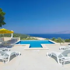 Holiday Home Pucisca 15