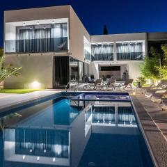 Villa Mariner