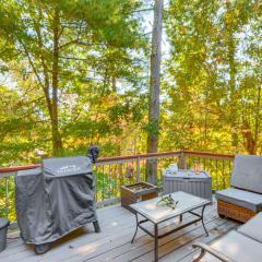 Hot Tub, Deck and Grill Secluded Cabin in Clayton