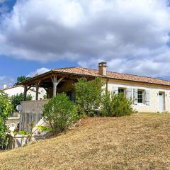 4 Bedroom Gorgeous Home In Anthé