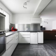 Appartement de 70 m2 dans maison comptenporaine