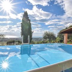 4 Bedroom Nice Home In Pietrasanta