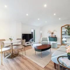 Charming 2-bedroom with sea view 150m from Monaco