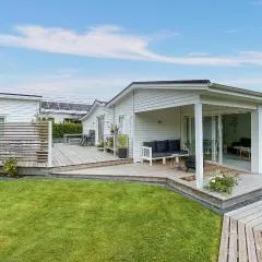 3 Bedroom Lovely Home In Eldsberga