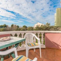 Cozy Apartment In Sukosan With Wifi