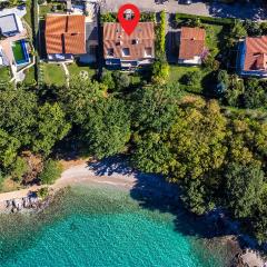 Gorgeous Apartment In Njivice With Wifi