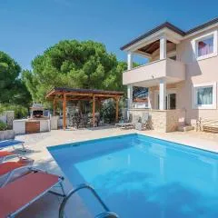 Holiday Home Valbandon I