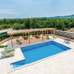 Beautiful Home In Bilisane With Wifi