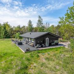 Amazing Home In Ålbæk With Kitchen