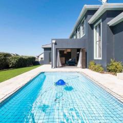 Luxury Family Villa - Big Bay - Blaauwberg Beach