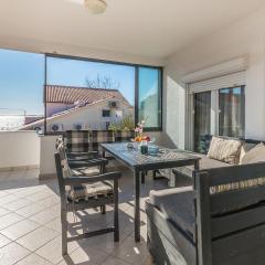 Lovely Apartment In Pakostane With Wifi