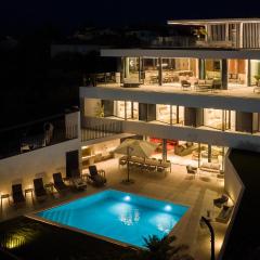 4 Bedroom Stunning Home In Murter