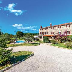 6 Bedroom Lovely Home In Liznjan