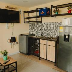 Laguito Houstel Large