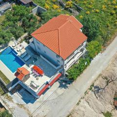 Nice Home In Kastel Sucurac With Sauna