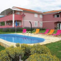 Cozy Apartment In Klenovica