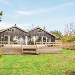 Four-Bedroom Holiday Home In Ebeltoft