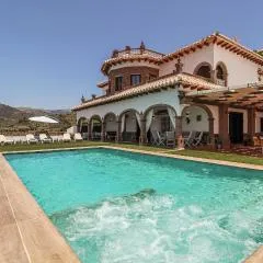 Nice Home In Malaga With Jacuzzi