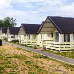 Stunning Home In Ustronie Morskie