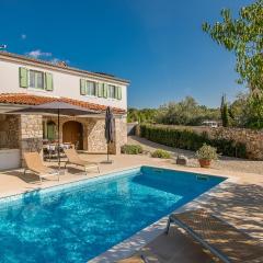 2 Bedroom Beautiful Home In Malinska