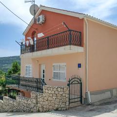 Lovely Apartment In Marina