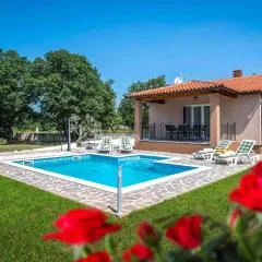 Two-Bedroom Holiday Home In Vodnjan