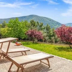 Cozy Apartment In Loc, Fontanelle