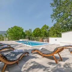 Amazing Home In Vrgorac With Wifi