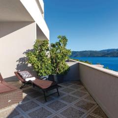 One-Bedroom Apartment Klek With Sea View 04