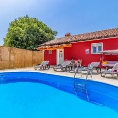 One-Bedroom Holiday Home In Hreljici