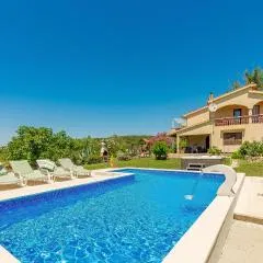 Awesome Home In Ljubac With Jacuzzi