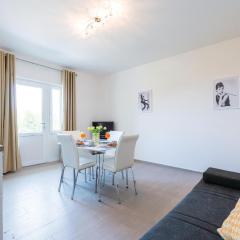 One-Bedroom Apartment In Cavtat