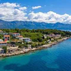 One-Bedroom Apartment In Sucuraj