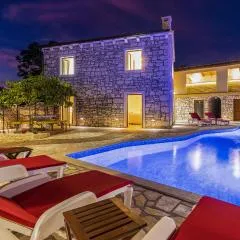 Gorgeous Home In Marcana