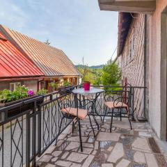 2 Bedroom Lovely Apartment In Fuzine