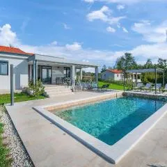 Two-Bedroom Holiday Home In Barban
