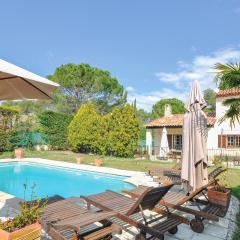 4 Bedroom Beautiful Home In Mougins