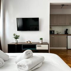 Carol in WoodLand Central Studio