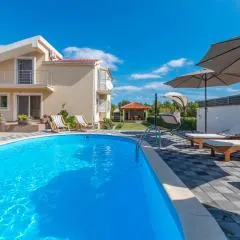 Four-Bedroom Holiday Home In Pristeg