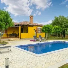 Amazing Home In Cokuni With Wifi