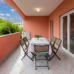 Two-Bedroom Apartment In Vir