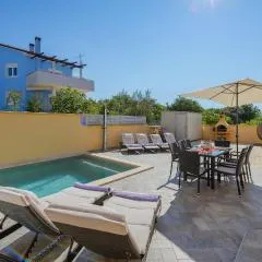 Four-Bedroom Holiday Home In Vodnjan