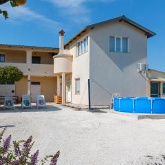 Beautiful Apartment In Pula