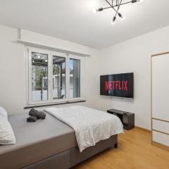 Pearlstay - City Center Workplace Balcony Washer