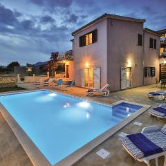 Three-Bedroom Holiday Home In Kastel Sucurac