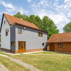 Stunning Apartment In Otocac With Wifi