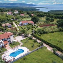 Four-Bedroom Holiday Home With Sea View In Krnica
