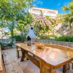 3 Bedroom Nice Apartment In Krk