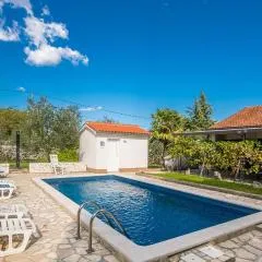 Awesome Home In Malinska With Wifi