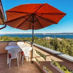 Cozy Apartment In Nevidane With Kitchen